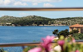 Sibenik Modern Apartment